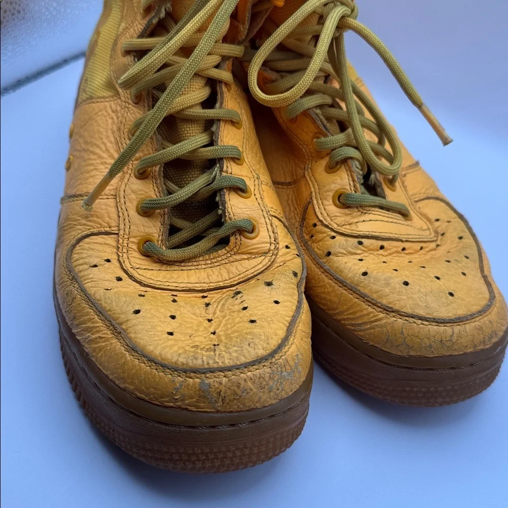 Nike Air Force‎ 1 Laser Orange Sneakers Sz 6.5Y EUR 39